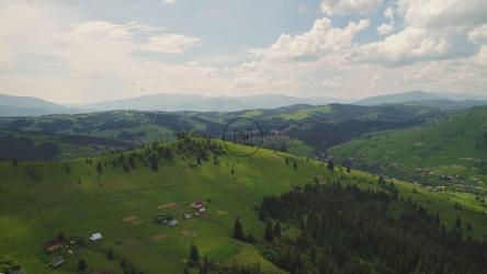 山谷天际线鸟瞰图[4K]