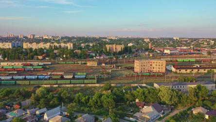 火车站与车厢，航拍[4K]