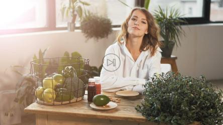 健康女性肖像[]