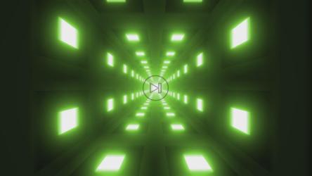 穿过广场灯光照亮的隧道[4K]