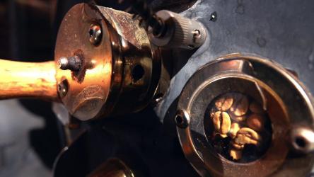 老式咖啡烘焙机[]