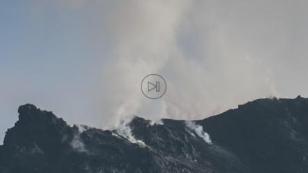 黑色熔岩变冷[免费商用]