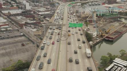 工业区桥上交通缓慢[4K]