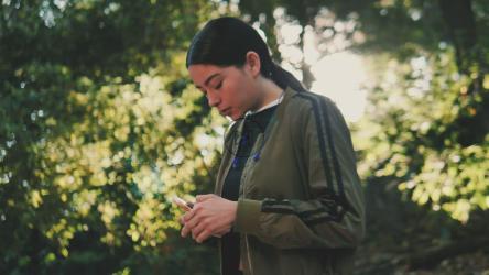 年轻女子准备慢跑[免费商用]