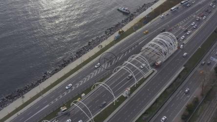 交通在多条道路上行驶[4K]