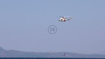 直升机从海上营救潜水员[4K]