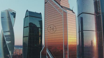 Sunset reflecting on skyscraper windows[4K]