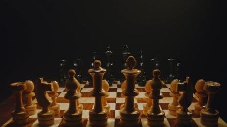 Wooden chess board in a close up view[免费商用]