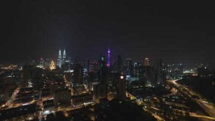 马来西亚城市灯光[]