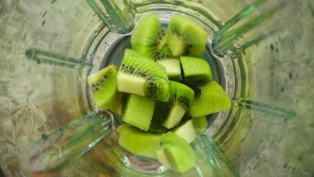 混合切片猕猴桃，顶部镜头[]