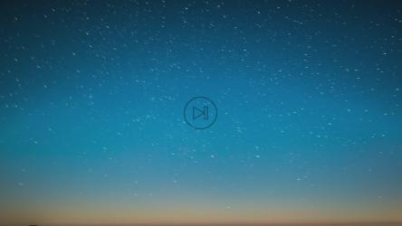 群山中的蓝色星空[4K]