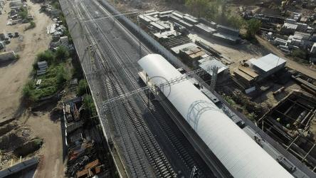 从城市车站出发的火车[]