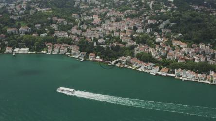 驶向海滨的大船[4K]