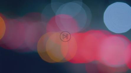 夜间大型大道的失焦视野[免费商用]