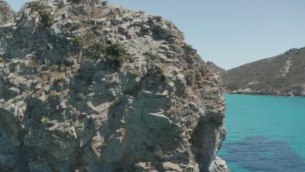 碧蓝色调的清澈海水[4K]