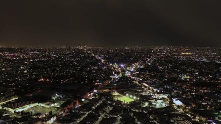 夜间城市灯光航拍[免费商用]