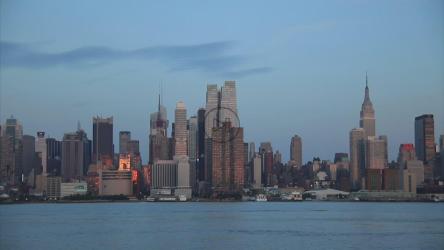 纽约上空的Sundown[]