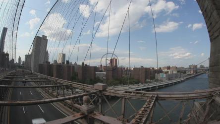 从布鲁克林大桥俯瞰[]