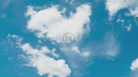 一个有云的晴天的时间流逝[]