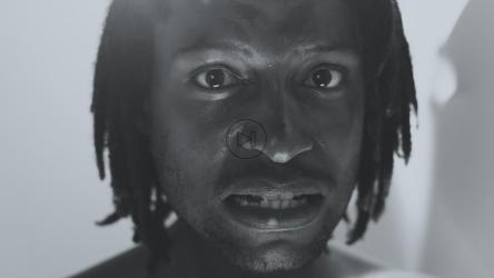 一个痛苦的男人的脸[免费商用]