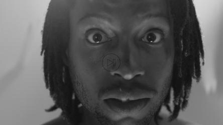 Face of a vulnerable and fearful man[免费商用]