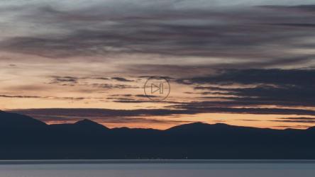 Night coming in across the mountains[4K]