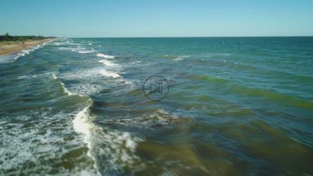 在海滩上快速旅行[4K]