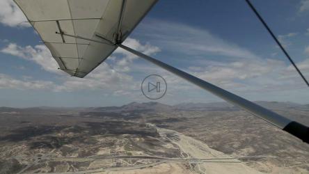 从空中俯瞰洛斯卡沃斯海岸和沙漠[免费商用]