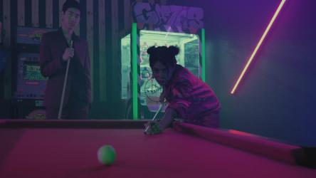 两个优雅的人之间的台球游戏[免费商用]