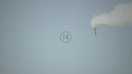 在空中表演特技[]