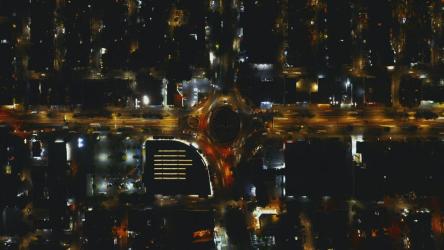 城市夜间的两层环岛[免费商用]