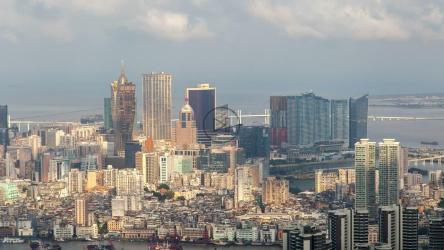 城市上空的云影[4K]