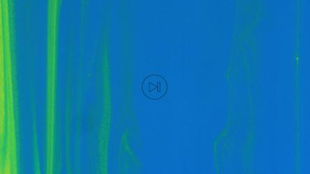 蓝色和绿色的油漆慢慢溢出[免费商用]