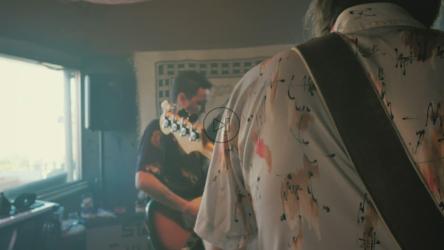 业余吉他手排练[免费商用]