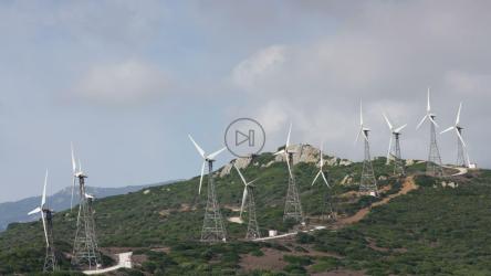 山上的风电场[免费商用]