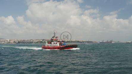 在土耳其博斯普鲁斯河上航行[4K]