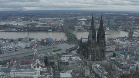 德国河边大教堂[4K]