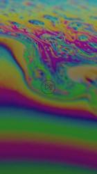 Iridescent colors in a soap bubble[免费商用竖屏]