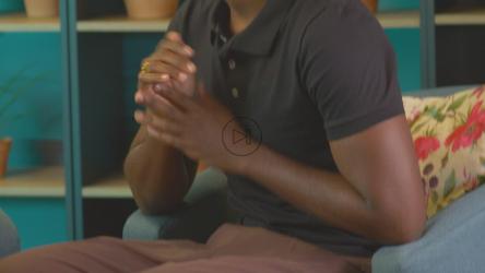 兴奋的夫妇打开包裹[免费商用]