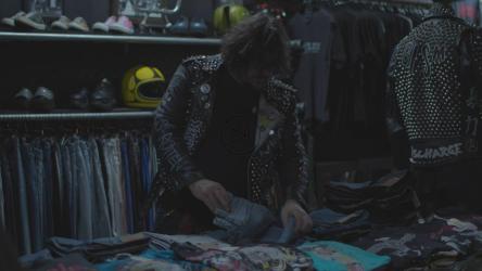 购买衣服的人[免费商用]