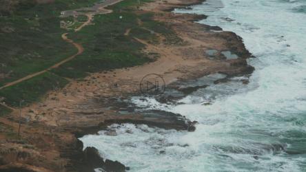 Rough waters along the coast[4K]