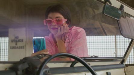 都市风格的女人自拍[4K免费商用]