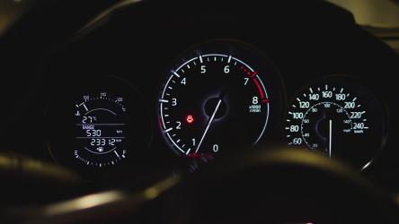 加速汽车仪表板[免费商用]