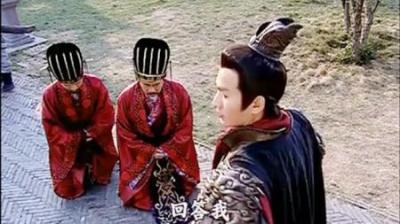 昔日密缘终成怨，问君此解在何年