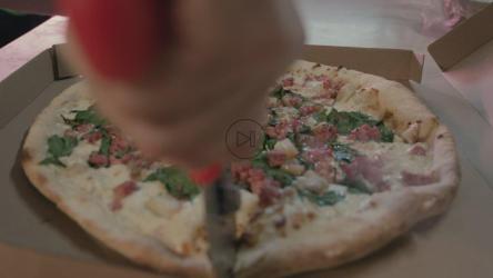 披萨厨师切披萨[免费商用]