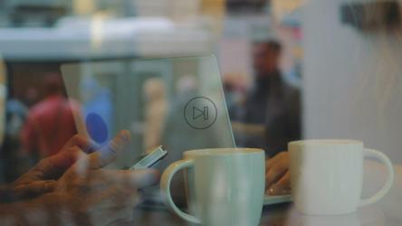 边喝茶边工作[4K]