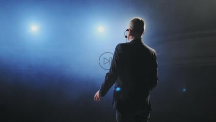 舞台上表演的后视图[4K]