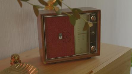 打开老式收音机[4K免费商用]
