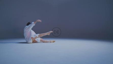 当代舞者的艺术表演[免费商用]