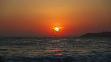 落日余晖中的暗波[]